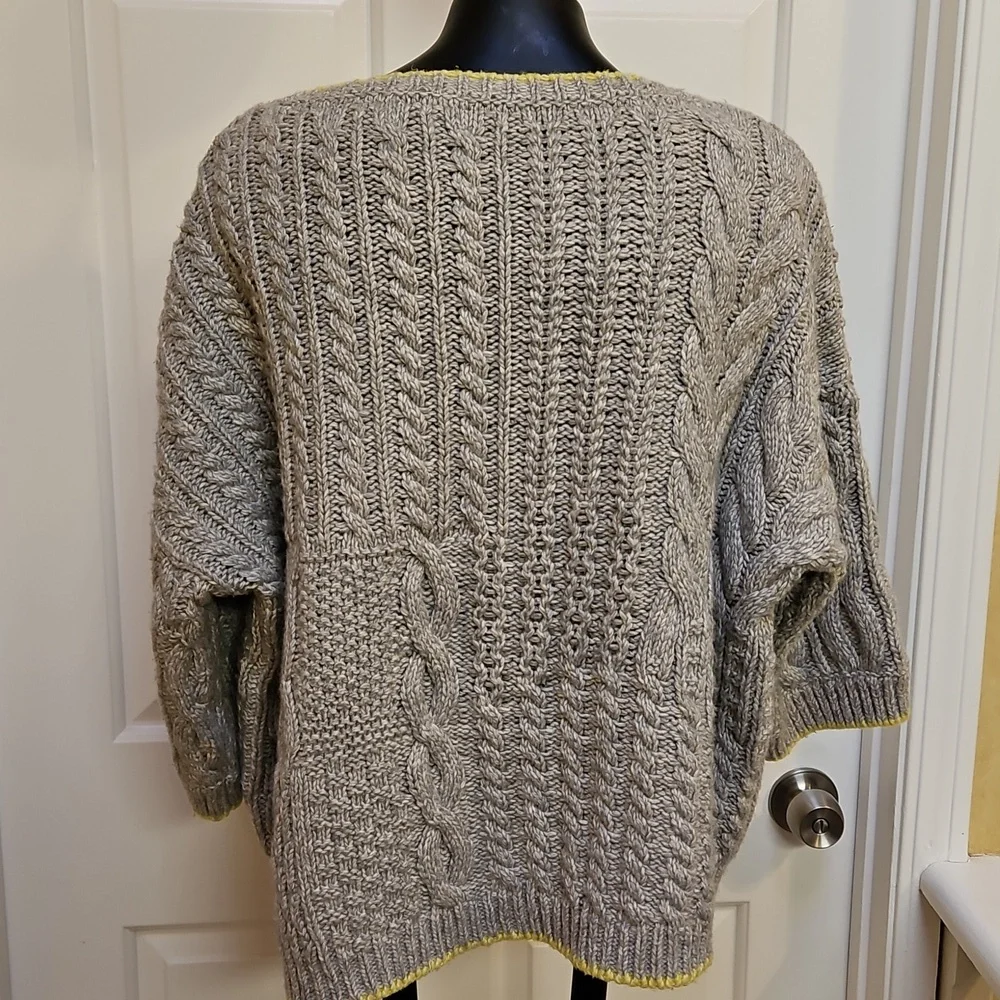 Victorias Secret chic cable